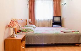 Apartment On Evreyskaya 42A